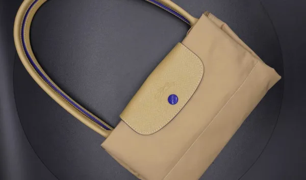 Longchamp · ACCESORIOS — Bolso Longchamp de hombro color beige... (SUB26-AC — imagen 1