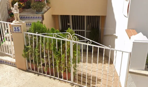 L1 - VIVIENDA DE DOS PLANTAS Y GARAJE (F.R. 15.159 Y 15.160) — imagen 4