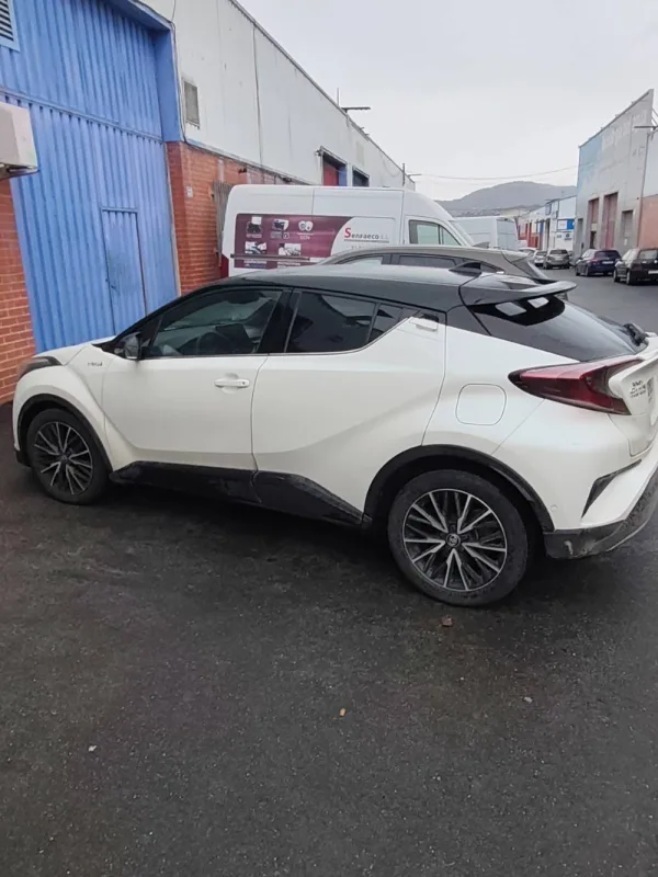 L7- VEHÍCULO TOYOTA CHR 2265KHR — imagen 4