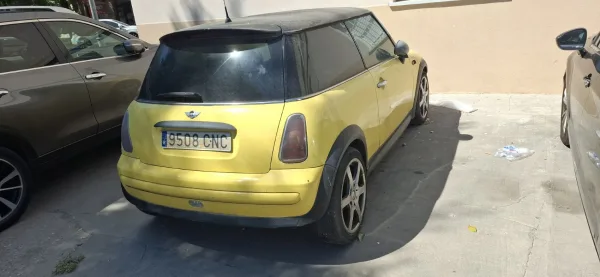 L1 – VEHÍCULO BMW MINI-ONE 9508CNC — imagen 3