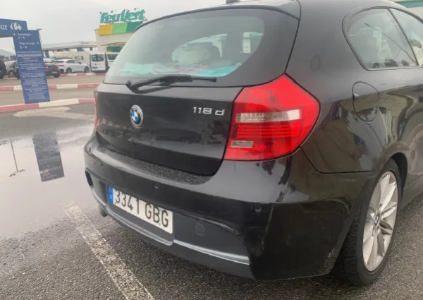 VEHÍCULO BMW 118D - 3341GBG — imagen 1