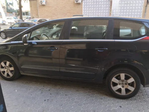 L1_PEUGEOT 5008 - 2247GWW (Venta directa) — imagen 4