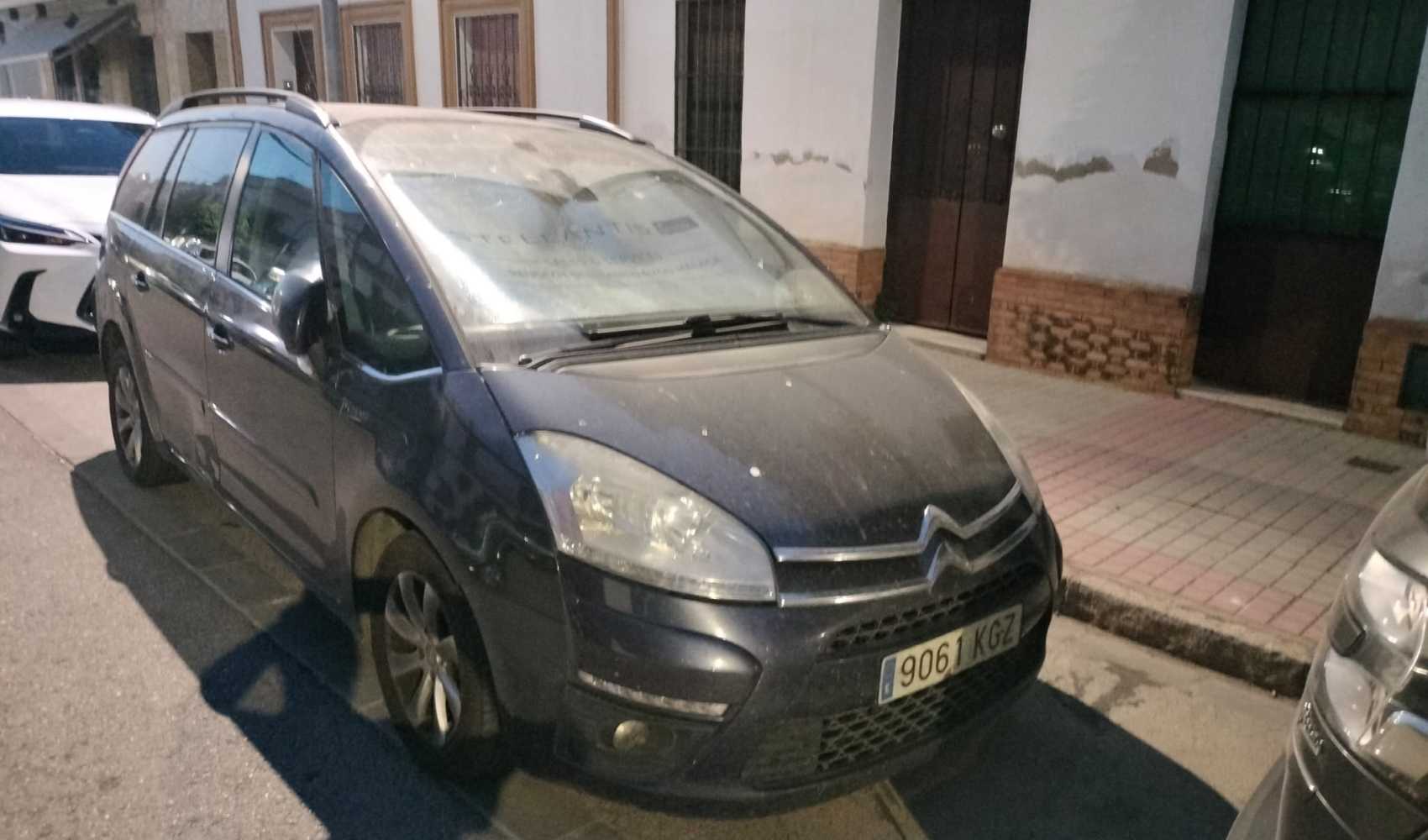 L10 - CITROEN C4 PICASSO - 9061KGZ