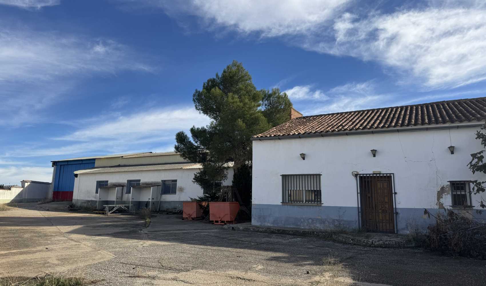L2 - NAVE INDUSTRIAL DE 2.399,25 M² (F.R. 13.033)
