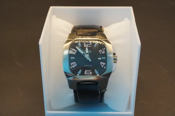 Lote de 10 · Relojes · RELOJES ANALÓGICOS — imagen 1
