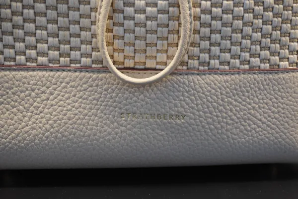 Strathberry · ACCESORIOS — Bolso Strathberry bombonera… (SUB26-ACC-014-001) — imagen 2