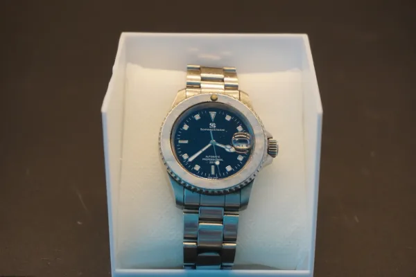 Schwarz · RELOJES ANALÓGICOS — SCHWARZ Correa de eslab… (SUB26-REL-146-001) — imagen 2