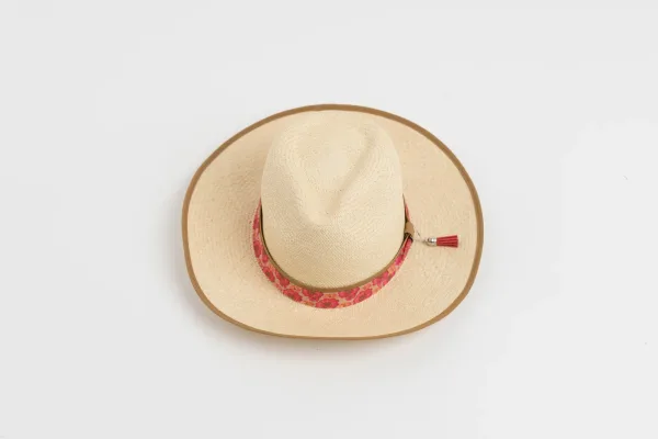 Museo del sombrero de Ecuador · ACCESORIOS — Sombrero … (SUB26-ACC-029-001) — imagen 1