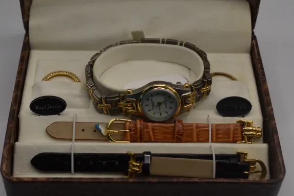 Lote de 2 · Relojes · RELOJES ANALÓGICOS — imagen 4