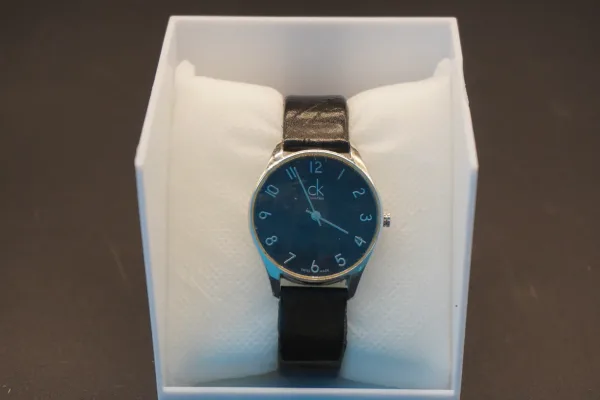 Lote de 10 · Relojes · RELOJES ANALÓGICOS — imagen 1