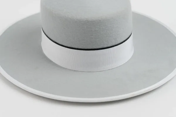 Fernández y Roche · ACCESORIOS — Sombrero mujer Fernán… (SUB26-ACC-027-001) — imagen 2