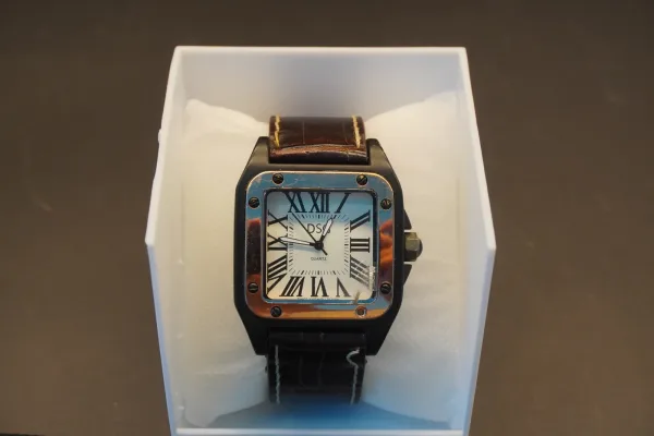 Lote de 10 · Relojes · RELOJES ANALÓGICOS — imagen 1