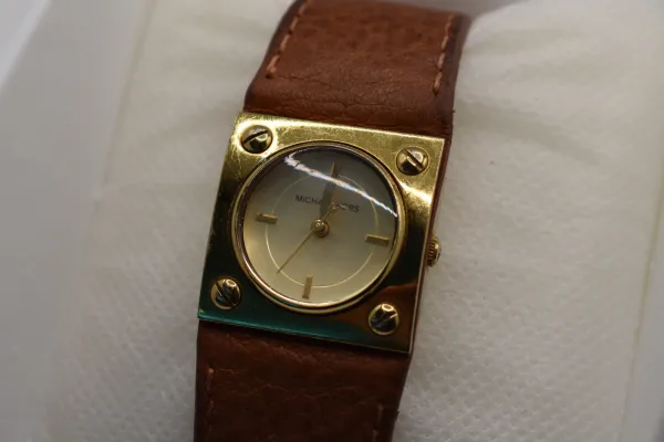 Lote de 10 · Relojes · RELOJES ANALÓGICOS — imagen 4