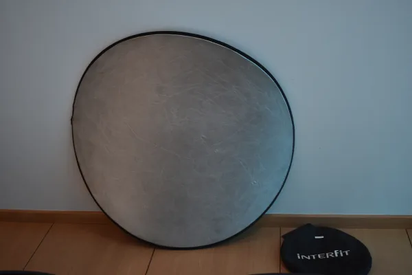 INTERFIT · ACCESORIOS — Reflector plegable de la marca… (SUB26-FOT-044-001) — imagen 1