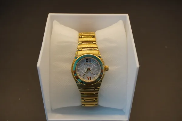 Lote de 2 · Relojes · RELOJES ANALÓGICOS — imagen 1