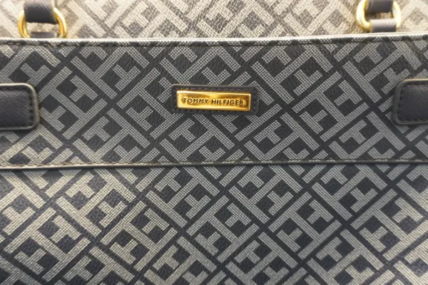 Tommy Hilfiger · ACCESORIOS — Bolso Tote Tommy Hilfige… (SUB26-ACC-015-001) — imagen 3