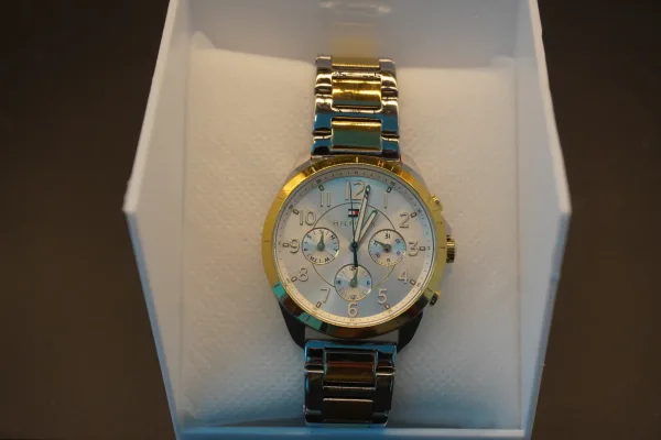 Lote de 10 · Relojes · RELOJES ANALÓGICOS — imagen 2