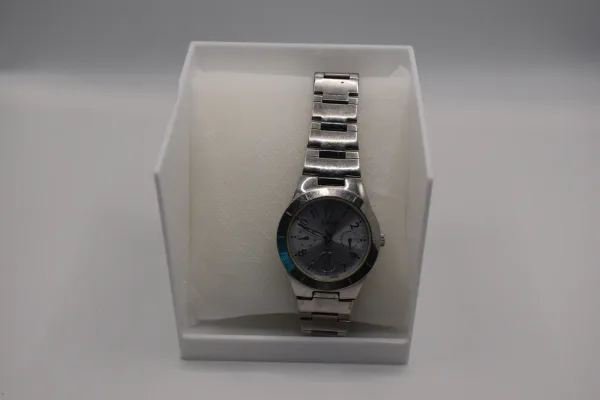Lote de 10 · Relojes · RELOJES ANALÓGICOS — imagen 2
