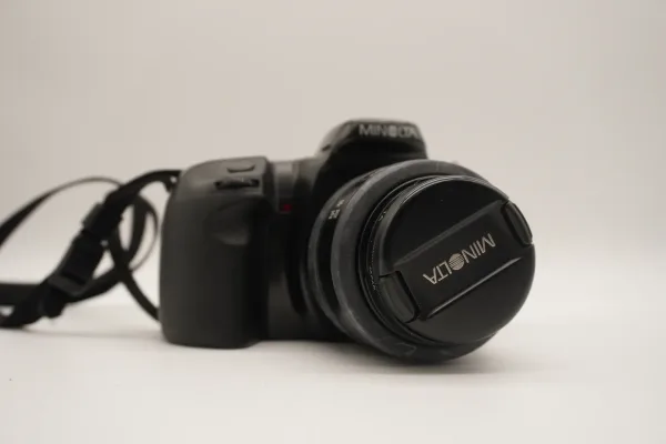 MINOLTA · CÁMARAS — Cámara MINOLTA Dynax 500si, con ob… (SUB26-FOT-004-001) — imagen 3