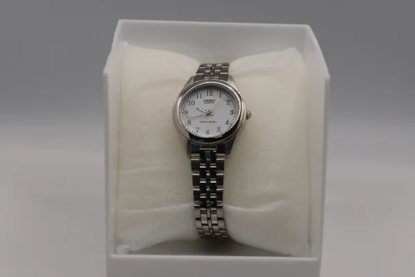 Lote de 10 · Relojes · RELOJES ANALÓGICOS — imagen 2