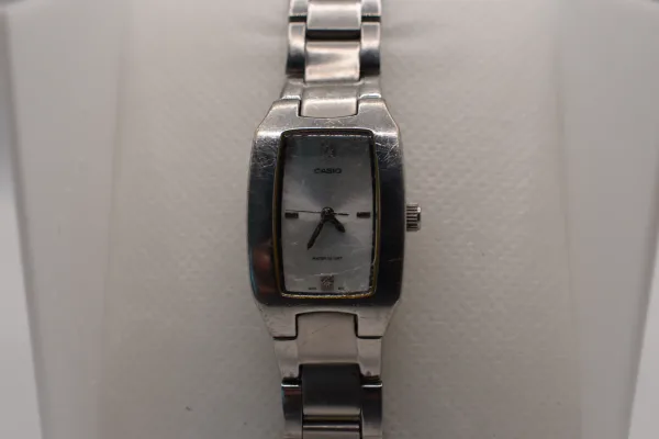 Lote de 10 · Relojes · RELOJES ANALÓGICOS — imagen 3