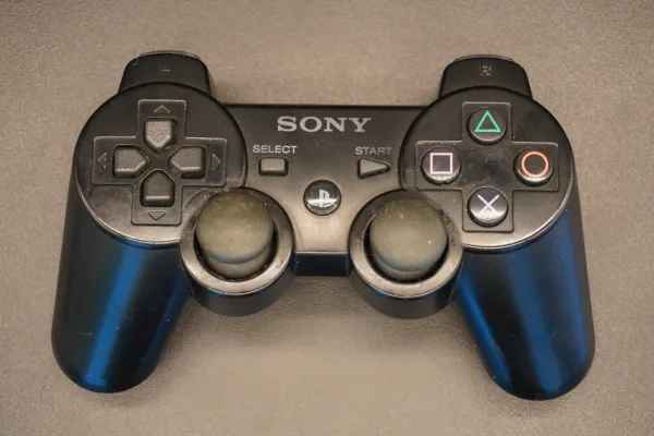 Sony · ACCESORIOS — Mando Oficial Sony DualShock 3 Six… (SUB26-CON-018-002) — imagen 1