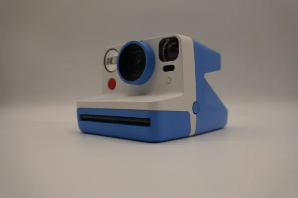 Polaroid · CÁMARAS — Cámara POLAROID NOW color azul y … (SUB26-FOT-010-001) — imagen 4