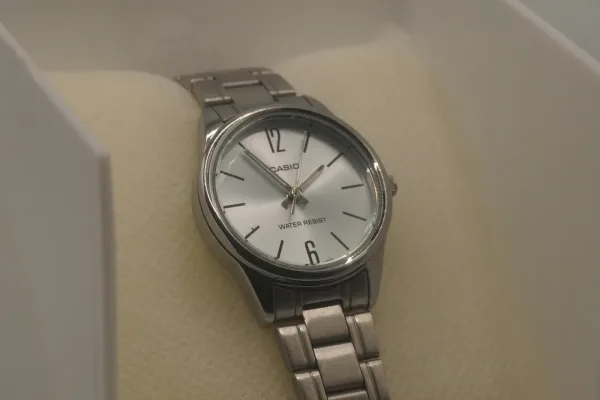 Lote de 10 · Relojes · RELOJES ANALÓGICOS — imagen 3