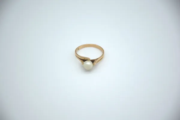 SIN MARCA · PERLAS — Anillos perlas oro 19mm 18 ktes (SUB26-PER-012-006) — imagen 1