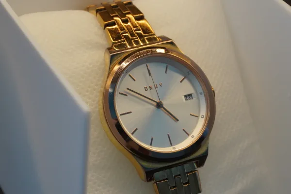 Lote de 4 · Relojes · RELOJES ANALÓGICOS — imagen 4