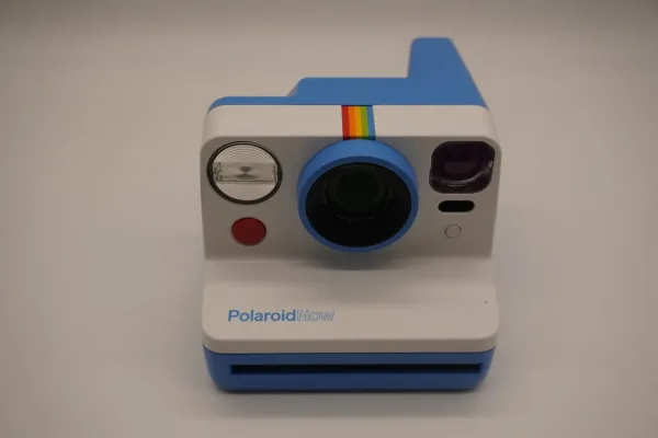 Polaroid · CÁMARAS — Cámara POLAROID NOW color azul y … (SUB26-FOT-010-001) — imagen 2
