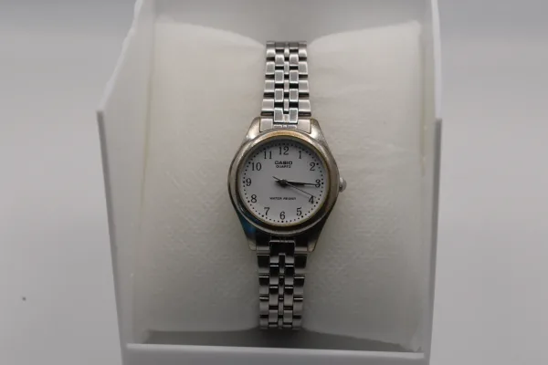 Lote de 10 · Relojes · RELOJES ANALÓGICOS — imagen 2
