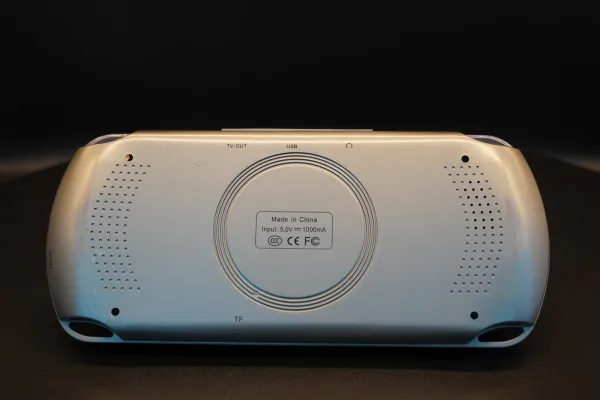SIN MARCA · CONSOLAS — Consola portatil S9000A (estilo… (SUB26-CON-010-001) — imagen 4