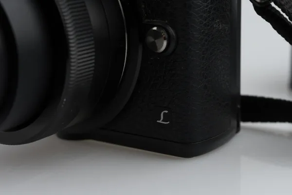 Lote de 2 · Fotografía · COMPACTAS — imagen 1