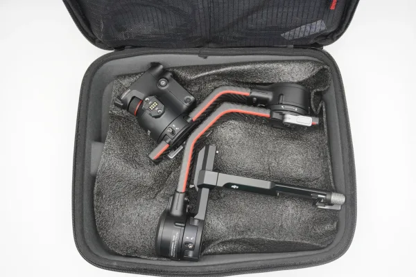 DJI · ACCESORIOS — Maletín con material para fotografí… (SUB26-FOT-048-001) — imagen 2