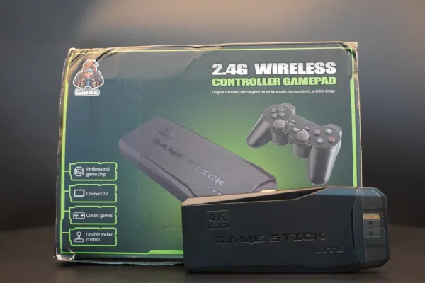 SIN MARCA · ACCESORIOS — Consola Retro Game Stick Lite… (SUB26-CON-019-001) — imagen 1