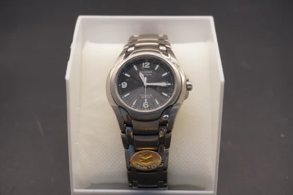 Lote de 10 · Relojes · RELOJES ANALÓGICOS — imagen 1
