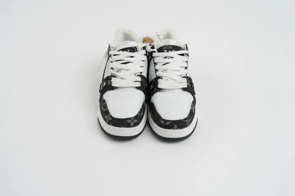 Louis Vuitton · VESTIMENTA — Zapatillas deportivas en … (SUB26-VES-035-001) — imagen 4