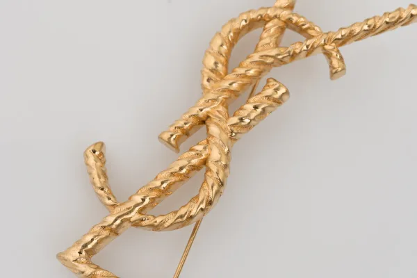 YSL · YSL — Broche dorado (SUB26-BIS-022-001) — imagen 2