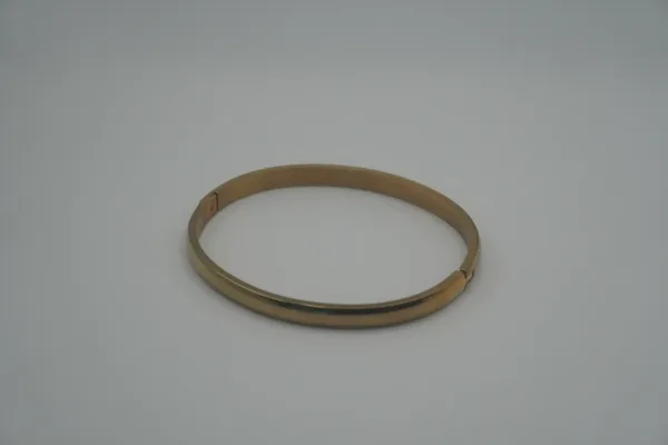 SIN MARCA · PULSERAS — Rígidas lisa con broche ovalada… (SUB26-ORO-001-009) — imagen 1