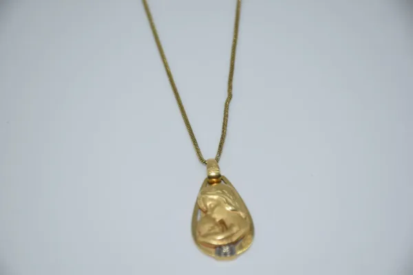 SIN MARCA · CADENAS Y COLLARES — Con colgante virgen y… (SUB26-ORO-011-060) — imagen 4