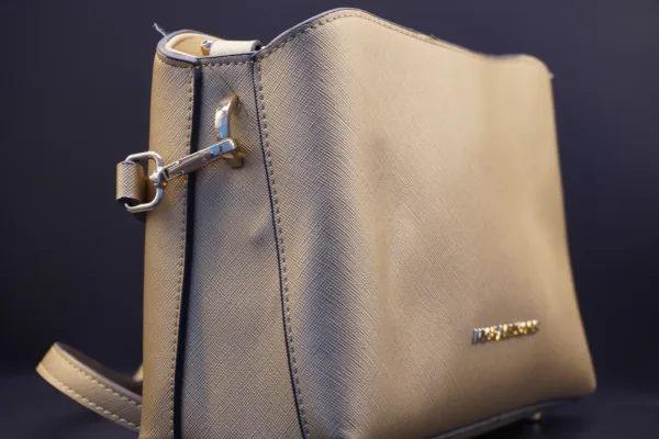 Michael Kors · ACCESORIOS — Bolso bandolera Michael Ko… (SUB26-ACC-011-001) — imagen 4