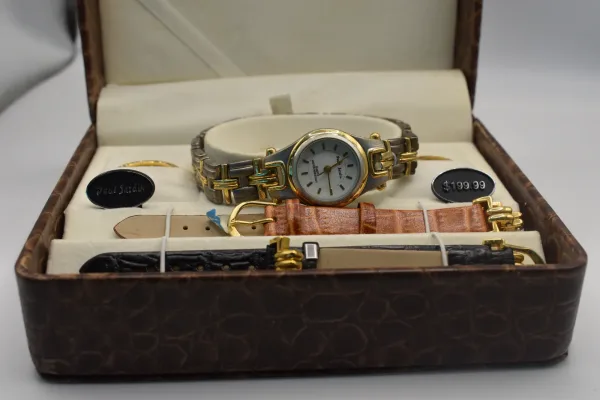 Lote de 2 · Relojes · RELOJES ANALÓGICOS — imagen 3
