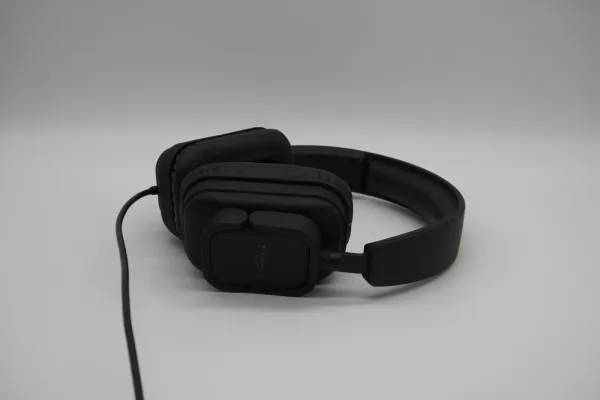 SKYTEAM · OTROS — Cascos inalámbricos SAUDIA (Grandes) (SUB26-INF-029-002) — imagen 2