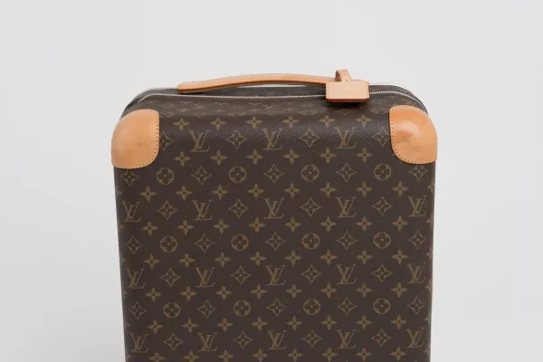 Louis Vuitton · ACCESORIOS — Maleta Louis Vuitton (SUB26-ACC-018-001) — imagen 2