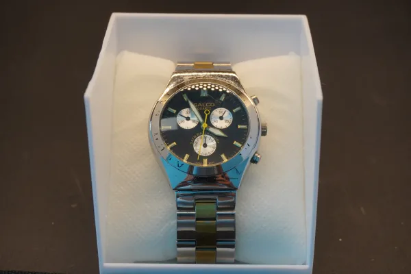 Lote de 2 · Relojes · RELOJES ANALÓGICOS — imagen 1