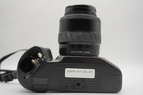 MINOLTA · CÁMARAS — Cámara MINOLTA Dynax 500si, con ob… (SUB26-FOT-004-001) — imagen 2